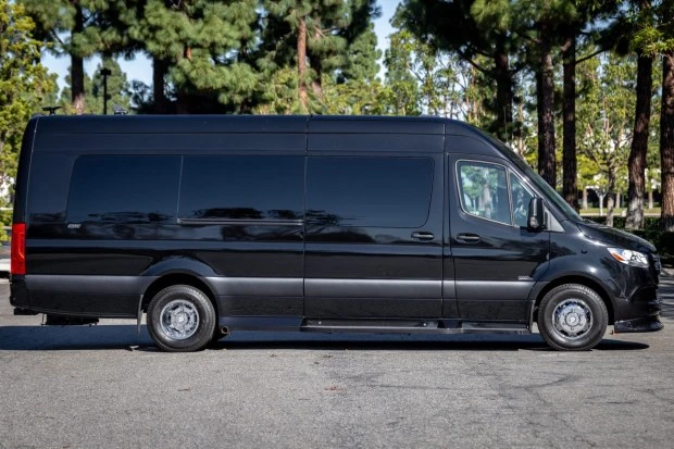 2024 Mercedes-Benz VS30 Sprinter - Image 3 of 9
