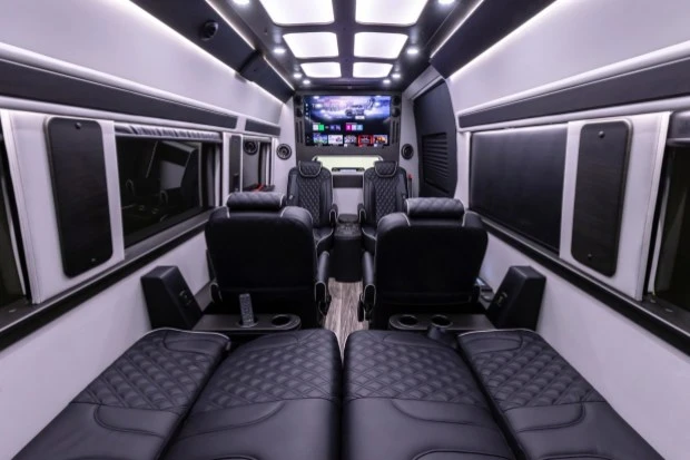 2024 Mercedes-Benz VS30 Sprinter - Image 6 of 9