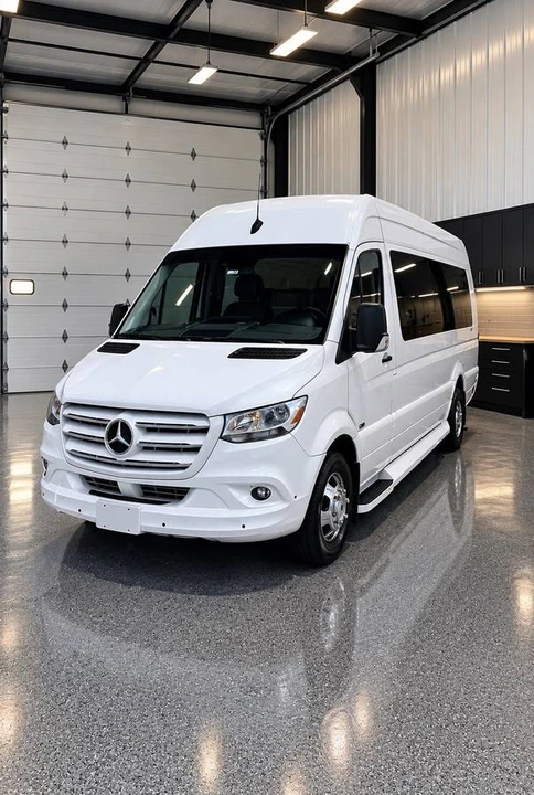 2024 Mercedes-Benz VS30 Sprinter - Image 9 of 14