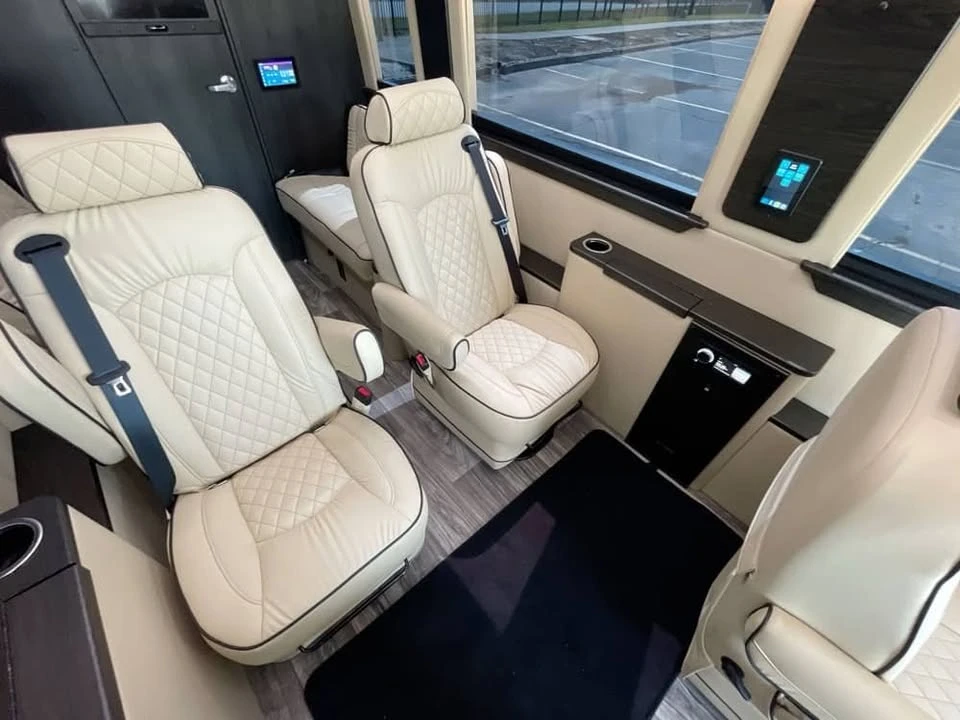 2024 Mercedes-Benz VS30 Sprinter - Image 10 of 20