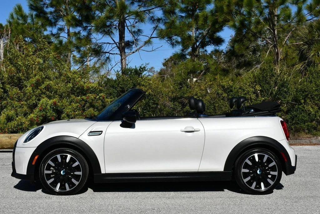 2024 Mini Mini Cooper S 3rd Gen - Image 3 of 31