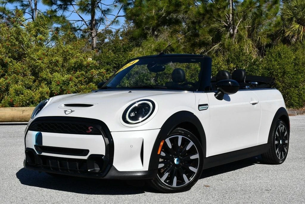 2024 Mini Mini Cooper S 3rd Gen - Image 21 of 31