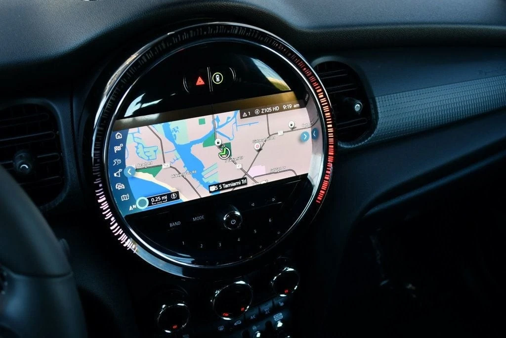 2024 Mini Mini Cooper S 3rd Gen - Image 13 of 31