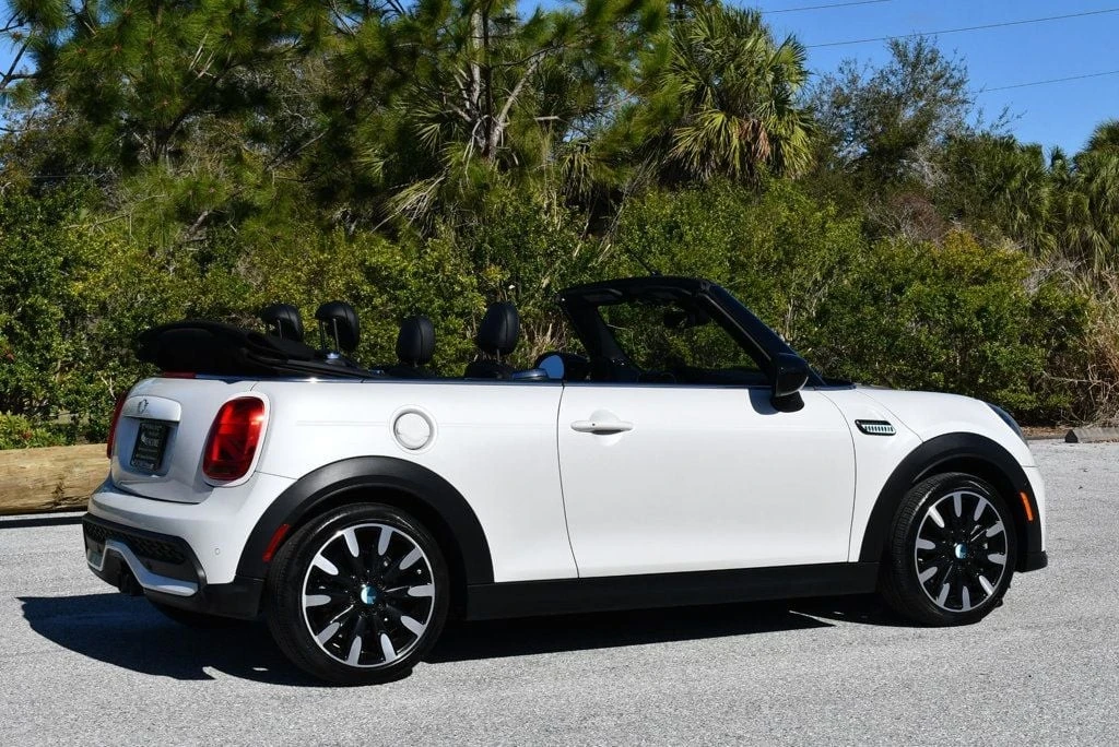 2024 Mini Mini Cooper S 3rd Gen - Image 6 of 31