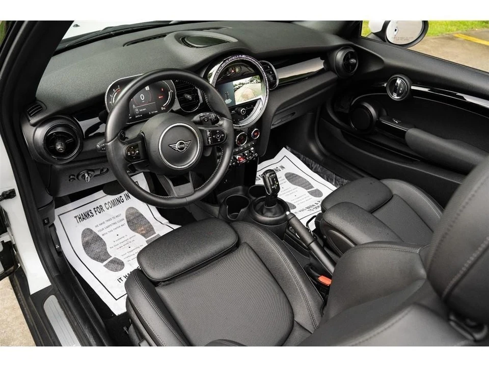 2024 Mini Mini Cooper S 3rd Gen - Image 23 of 30