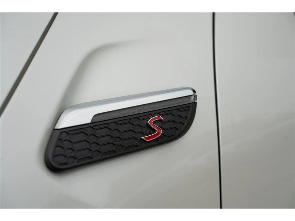 2024 Mini Mini Cooper S 3rd Gen - Image 9 of 30