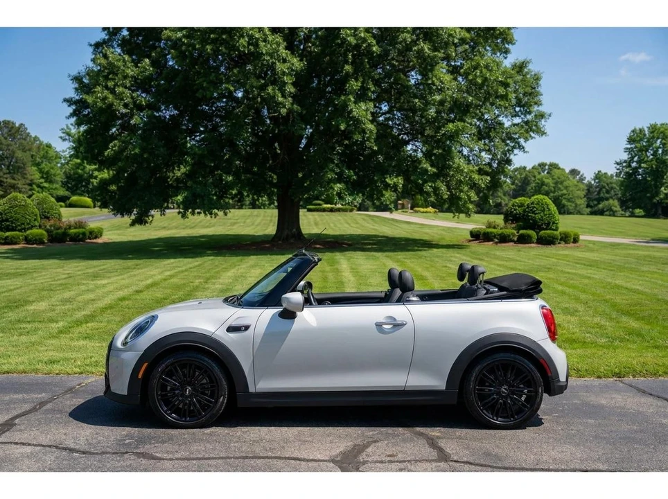 2024 Mini Mini Cooper S 3rd Gen - Image 5 of 30