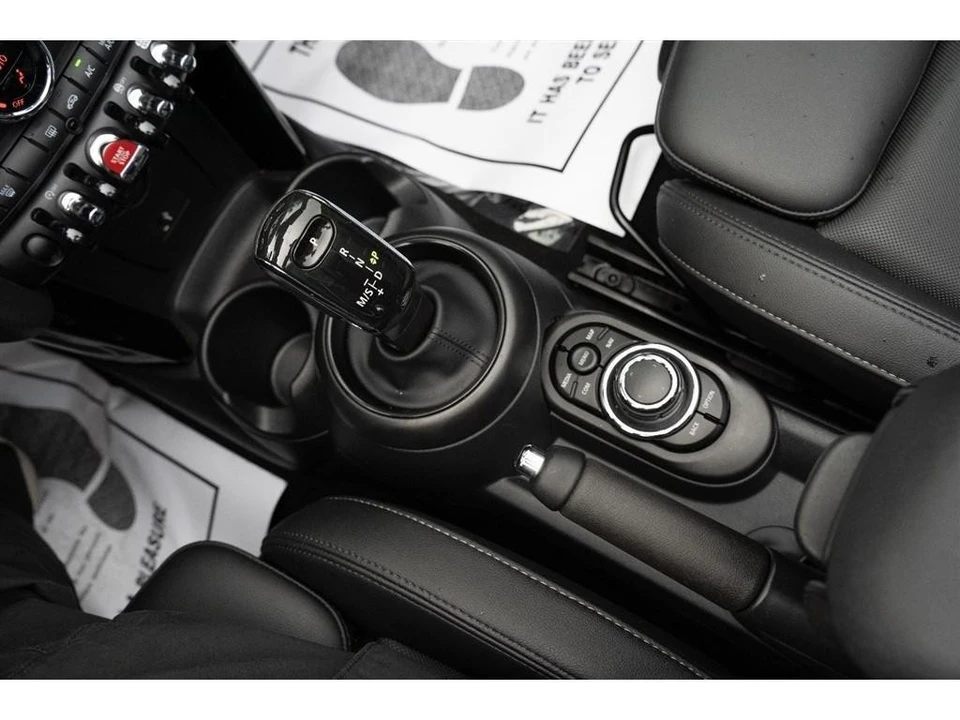2024 Mini Mini Cooper S 3rd Gen - Image 25 of 30