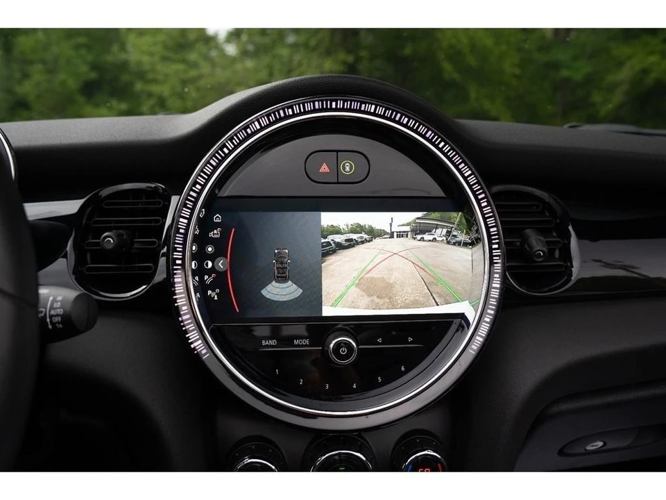 2024 Mini Mini Cooper S 3rd Gen - Image 28 of 30