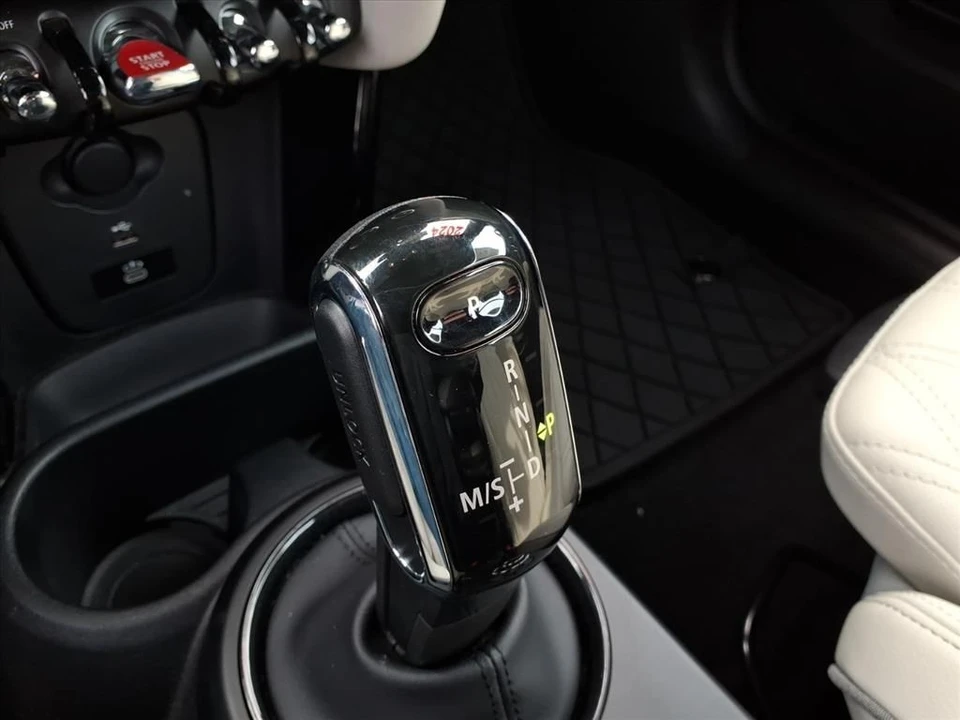 2024 Mini Mini John Cooper Works 3rd Gen - Image 16 of 21