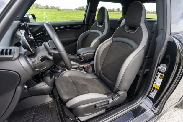 2024 Mini Mini John Cooper Works 3rd Gen - Image 4 of 8