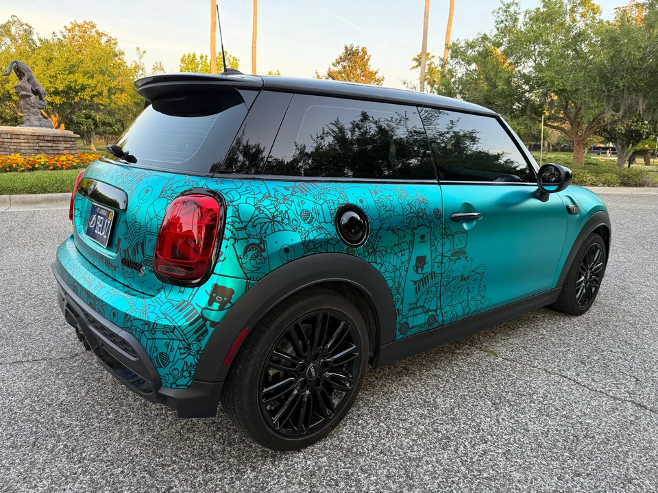 2024 Mini Mini Cooper S 3rd Gen - Image 19 of 31