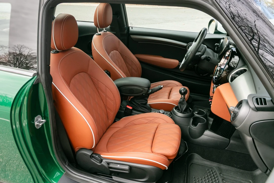 2024 Mini Mini Cooper S 3rd Gen - Image 4 of 8