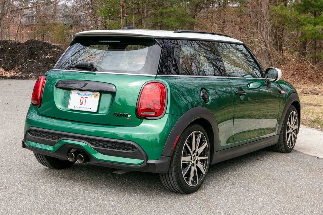 2024 Mini Mini Cooper S 3rd Gen - Image 2 of 8