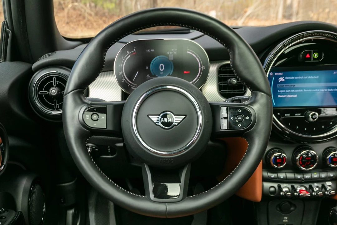 2024 Mini Mini Cooper S 3rd Gen - Image 5 of 8