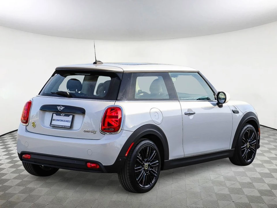 2024 Mini Mini 3rd Gen - Image 8 of 31
