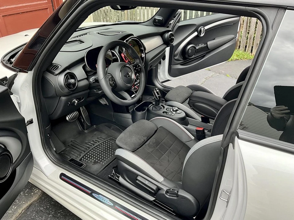 2024 Mini Mini John Cooper Works 3rd Gen - Image 11 of 13