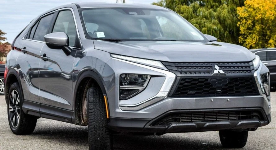 2024 Mitsubishi Eclipse Cross - Image 2 of 18