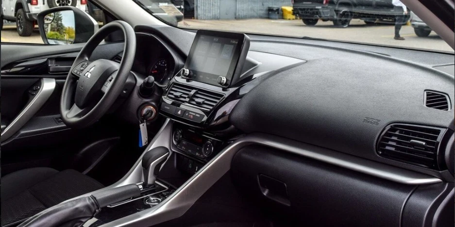 2024 Mitsubishi Eclipse Cross - Image 17 of 18