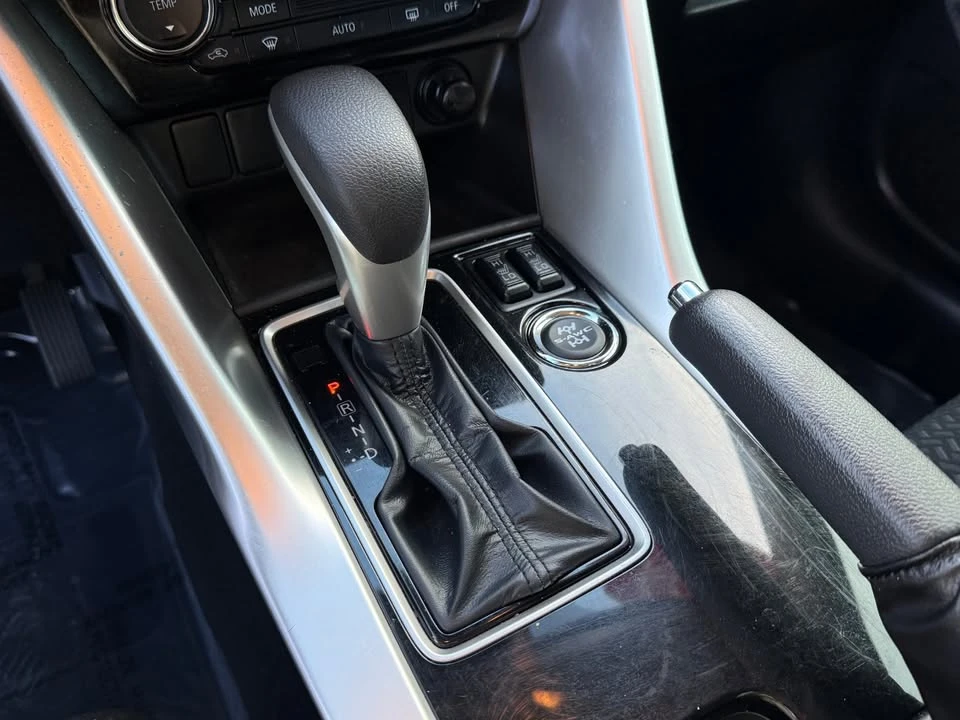 2024 Mitsubishi Eclipse Cross - Image 15 of 20