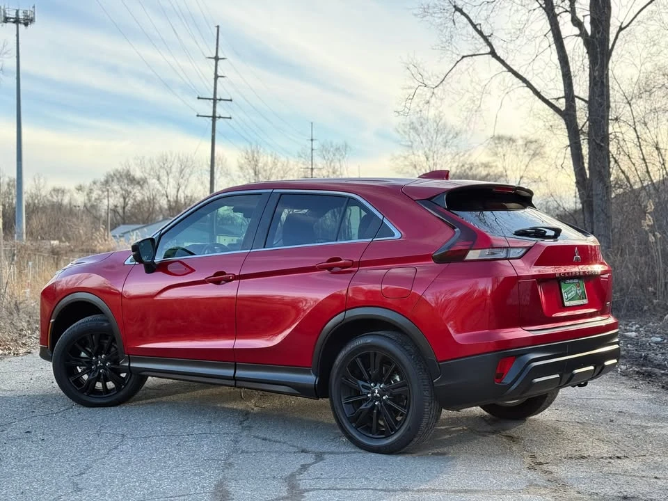 2024 Mitsubishi Eclipse Cross - Image 2 of 20