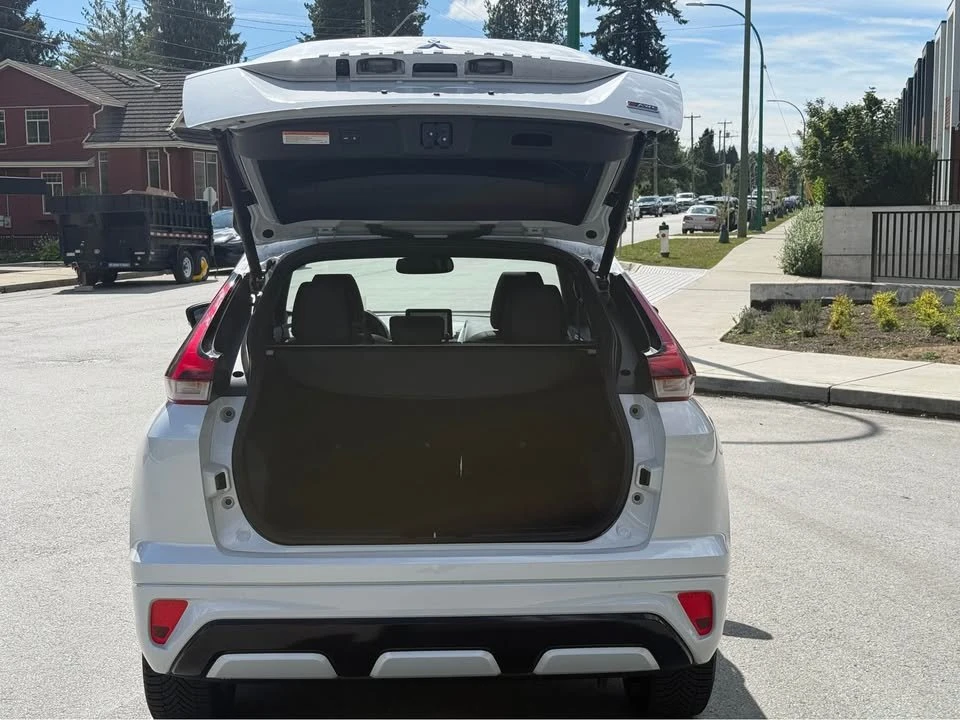 2024 Mitsubishi Eclipse Cross - Image 9 of 19