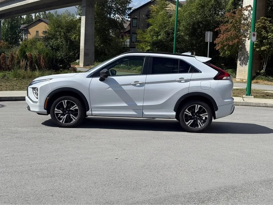 2024 Mitsubishi Eclipse Cross - Image 3 of 19