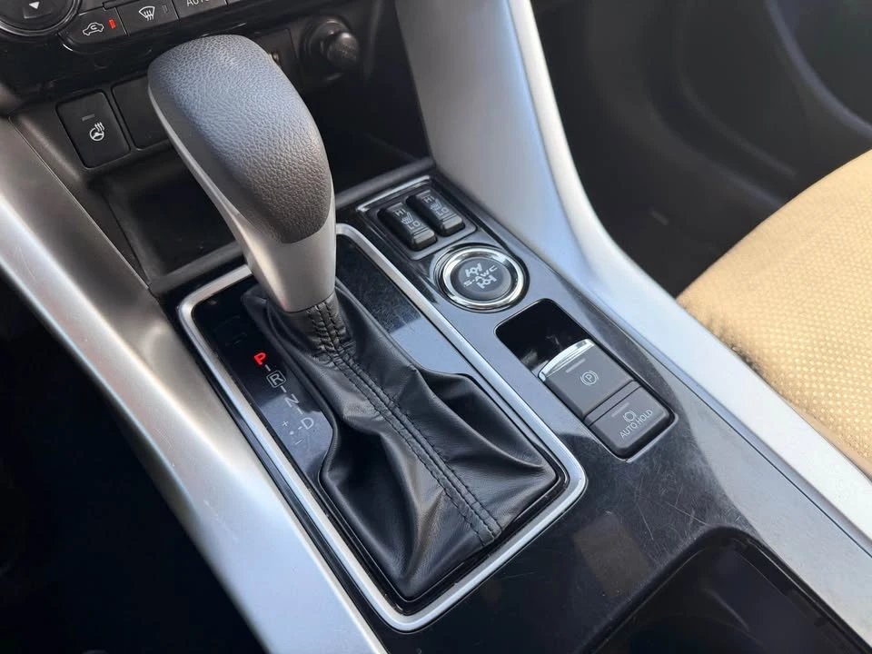 2024 Mitsubishi Eclipse Cross - Image 8 of 12