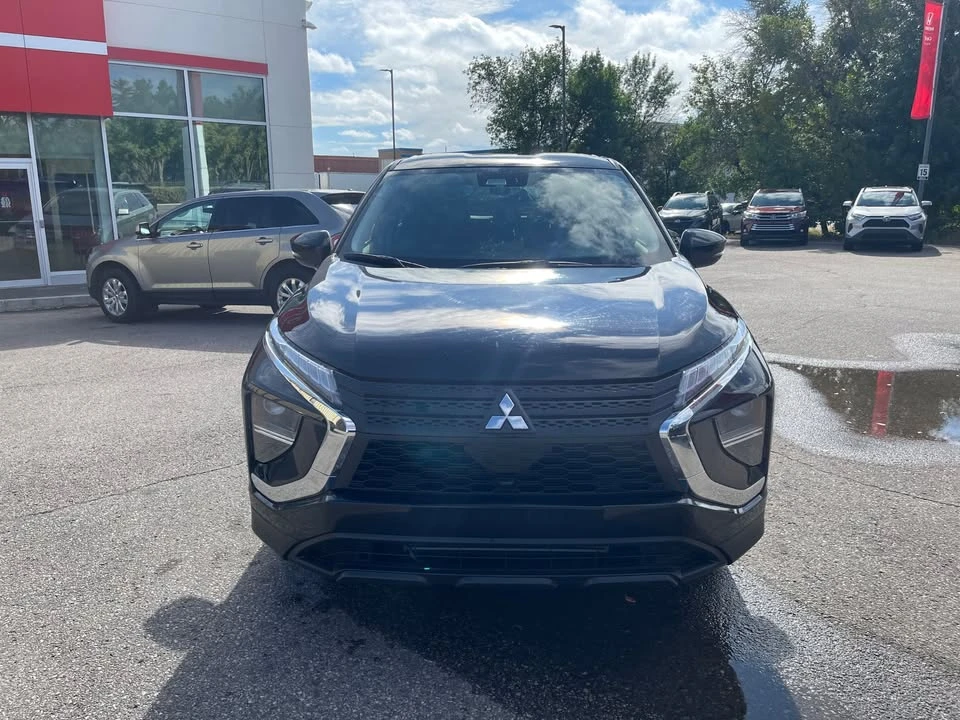 2024 Mitsubishi Eclipse Cross - Image 2 of 11
