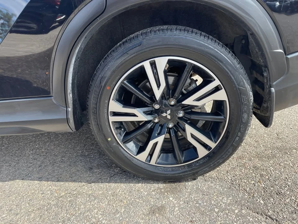 2024 Mitsubishi Eclipse Cross - Image 9 of 11