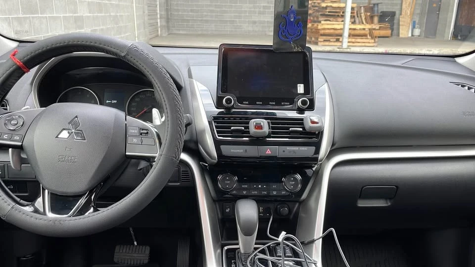 2024 Mitsubishi Eclipse Cross - Image 4 of 5
