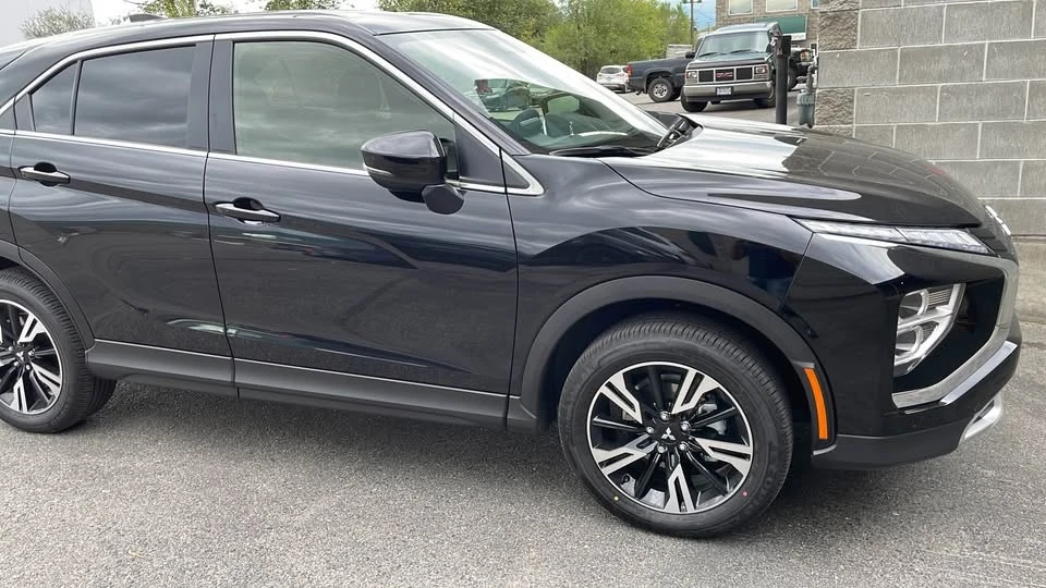 2024 Mitsubishi Eclipse Cross - Image 2 of 5