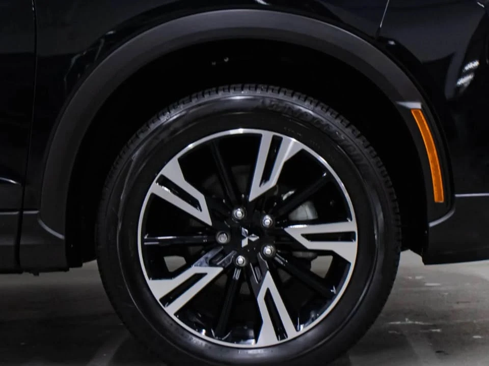 2024 Mitsubishi Eclipse Cross - Image 9 of 17