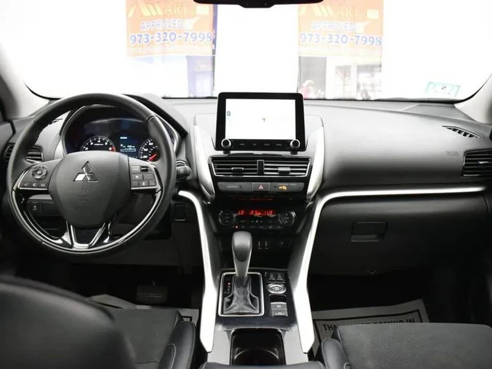 2024 Mitsubishi Eclipse Cross - Image 3 of 5