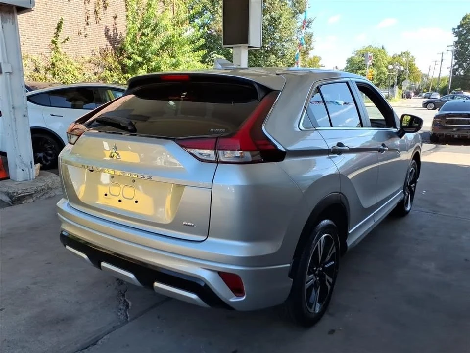 2024 Mitsubishi Eclipse Cross - Image 2 of 19
