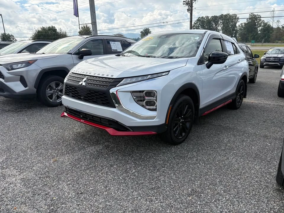 2024 Mitsubishi Eclipse Cross - Image 2 of 5