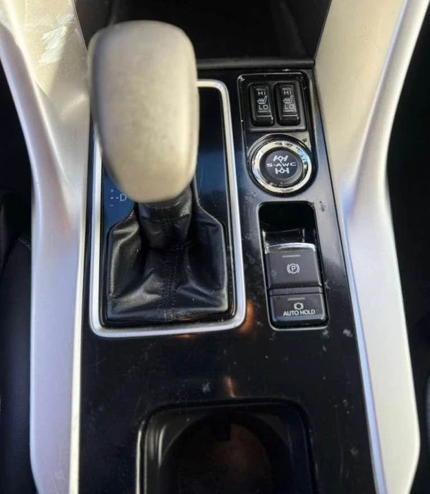 2024 Mitsubishi Eclipse Cross - Image 3 of 10