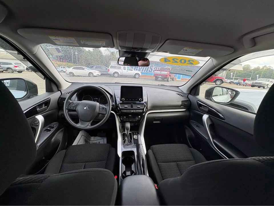 2024 Mitsubishi Eclipse Cross - Image 4 of 5