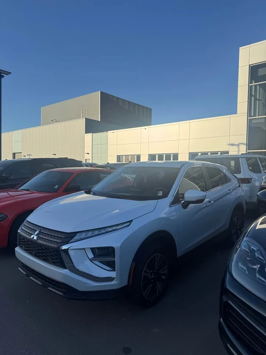 2024 Mitsubishi Eclipse Cross - Image 2 of 5