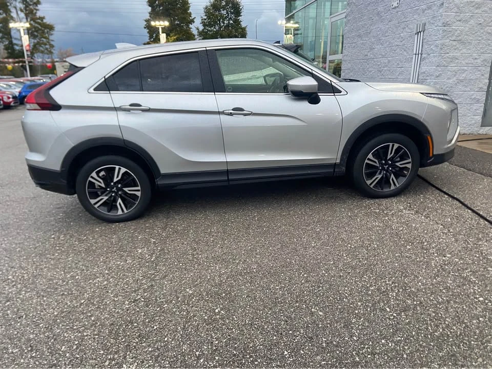 2024 Mitsubishi Eclipse Cross - Image 2 of 8