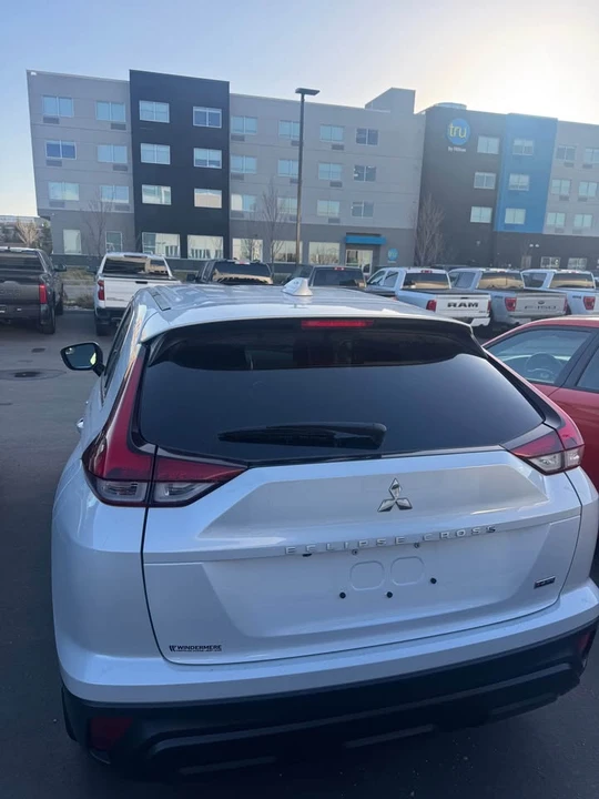 2024 Mitsubishi Eclipse Cross - Image 4 of 5