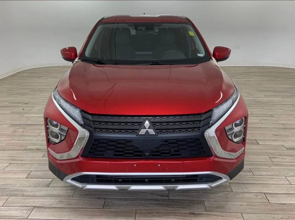 2024 Mitsubishi Eclipse Cross - Image 2 of 10