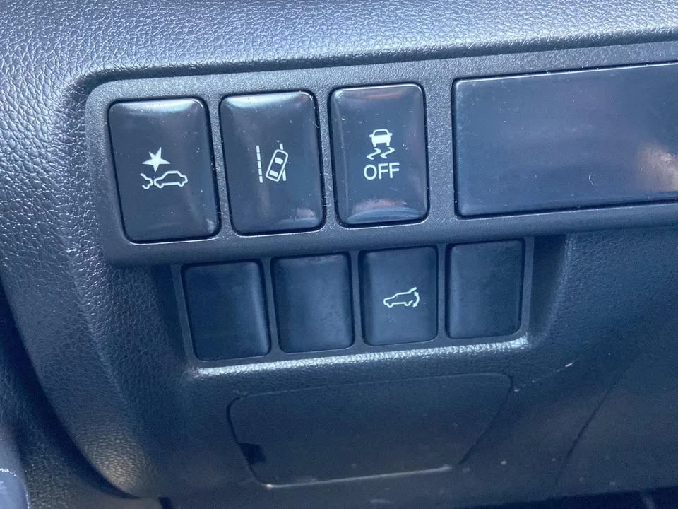 2024 Mitsubishi Eclipse Cross - Image 16 of 20