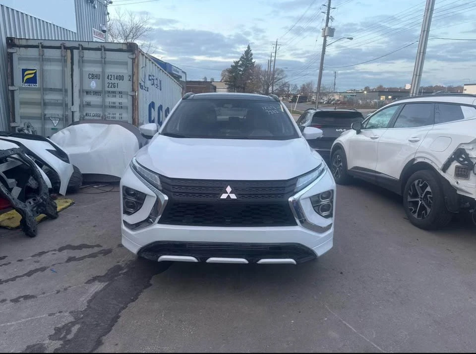 2024 Mitsubishi Eclipse Cross - Image 2 of 11