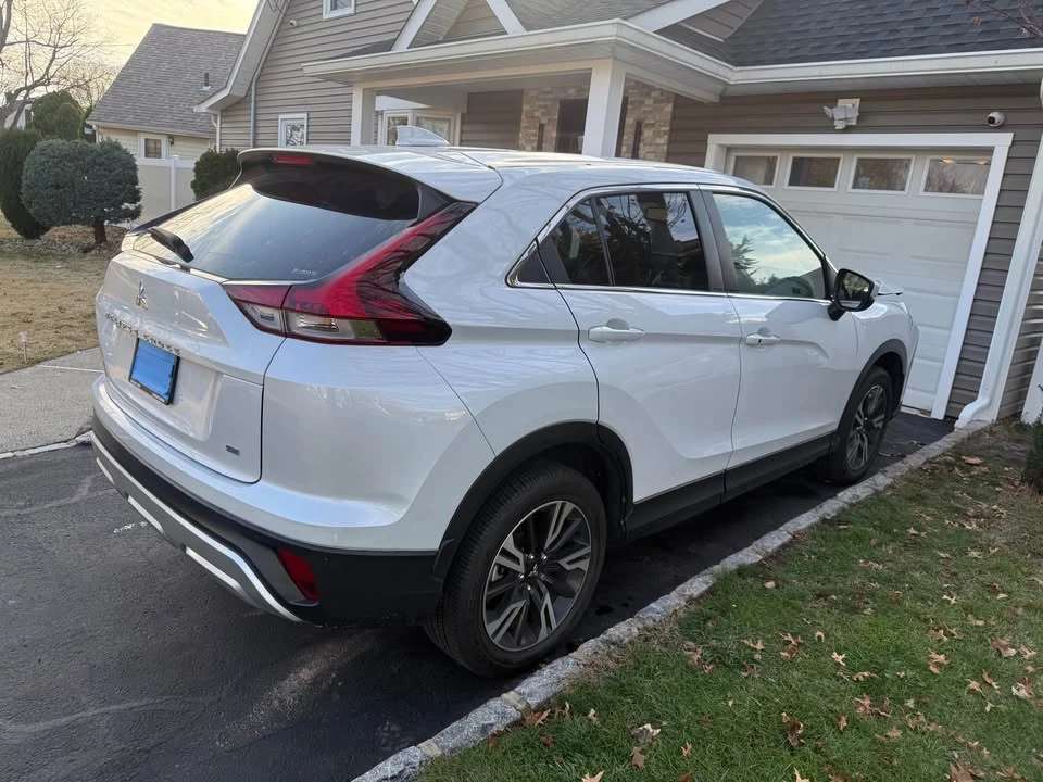 2024 Mitsubishi Eclipse Cross - Image 3 of 9