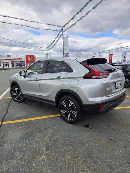 2024 Mitsubishi Eclipse Cross - Image 4 of 9