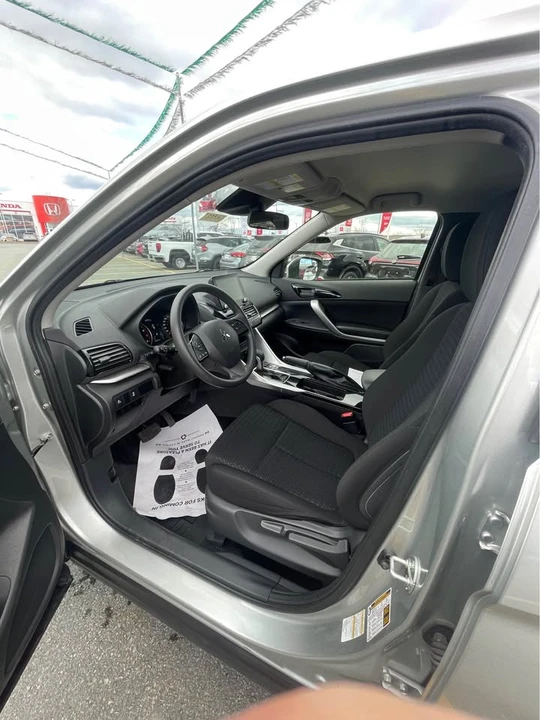 2024 Mitsubishi Eclipse Cross - Image 9 of 10