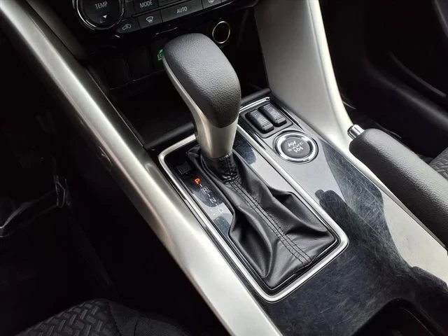 2024 Mitsubishi Eclipse Cross - Image 8 of 20