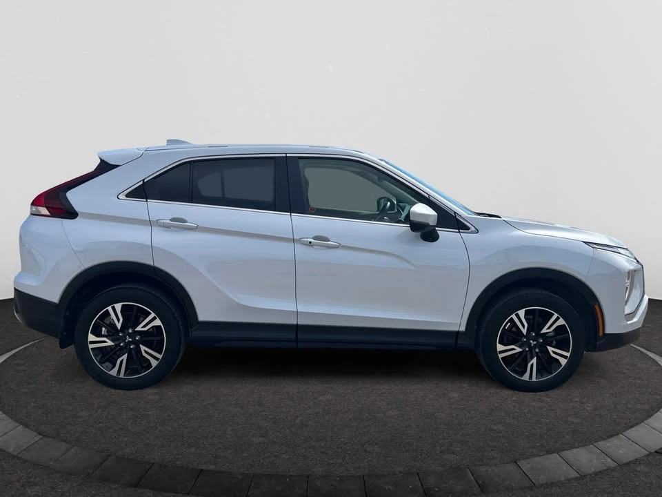 2024 Mitsubishi Eclipse Cross - Image 2 of 14