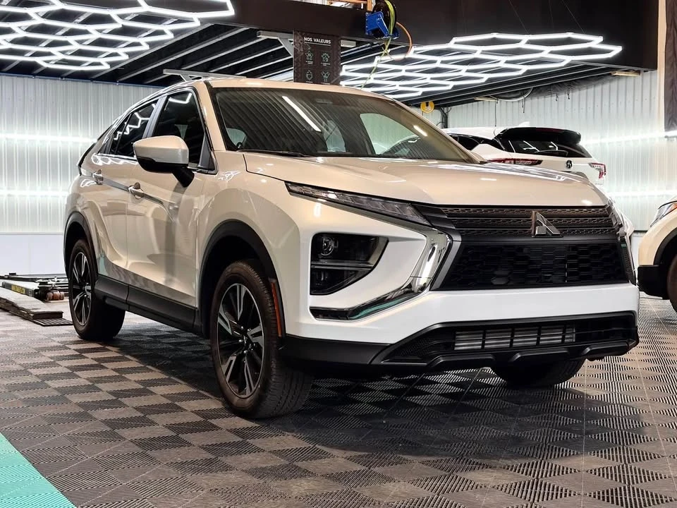 2024 Mitsubishi Eclipse Cross - Image 2 of 7